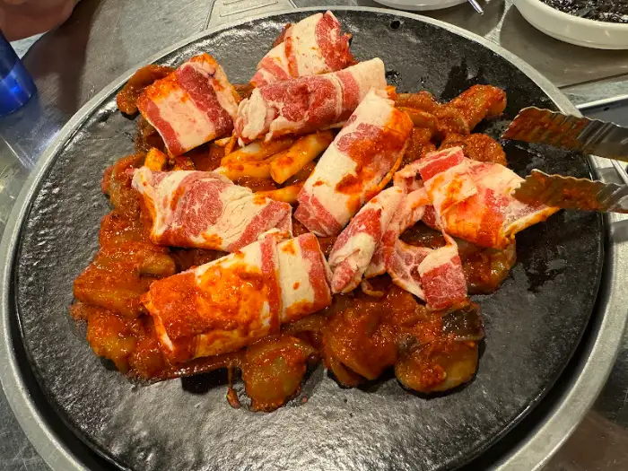 치즈 퐁듀에 찍어 먹는 쭈꾸미