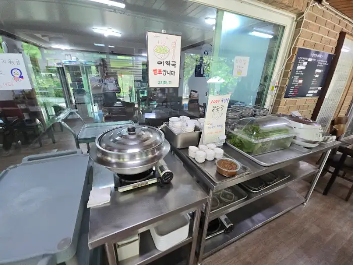 셀프 리필 코너 모습