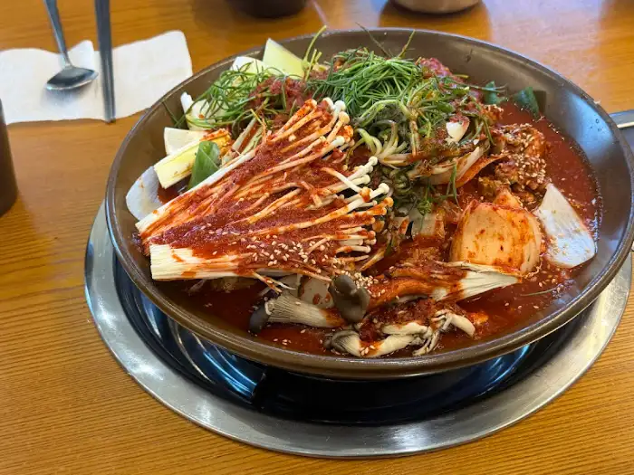 갈비찜과 팽이버섯, 나물