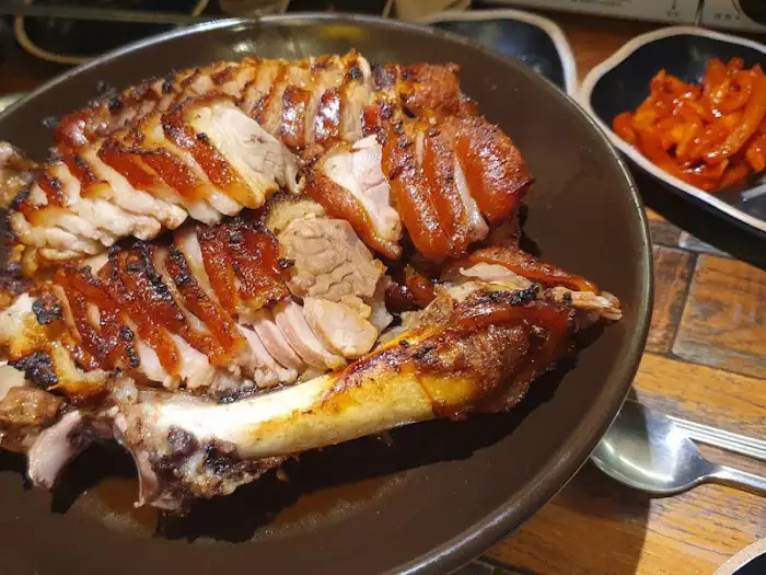 잘 익은 보쌈 고기