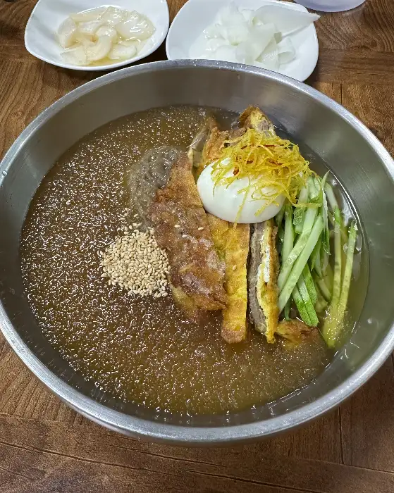 유진면옥 냉면 모습