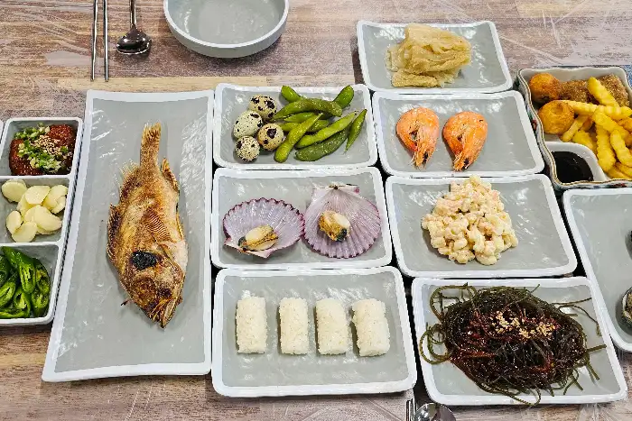두툼한 참돔 회