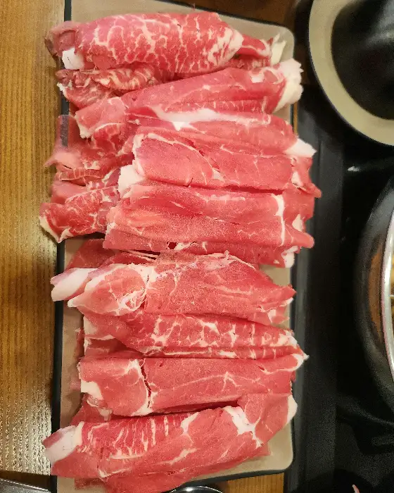 신선한 소고기 슬라이스