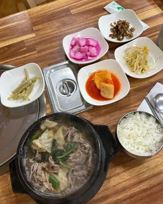 찌개와 밥, 밑반찬