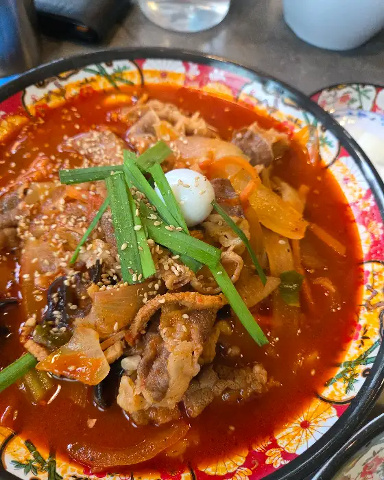 푸짐한 짬뽕 한 그릇