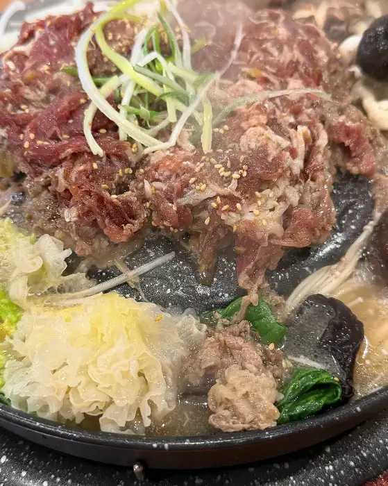 소불고기 버섯전골 조리 중