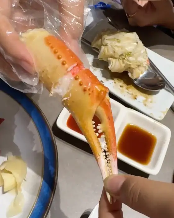 실한 대게 다리