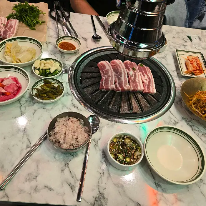 방앗간 A세트와 함께 나온 밑반찬들