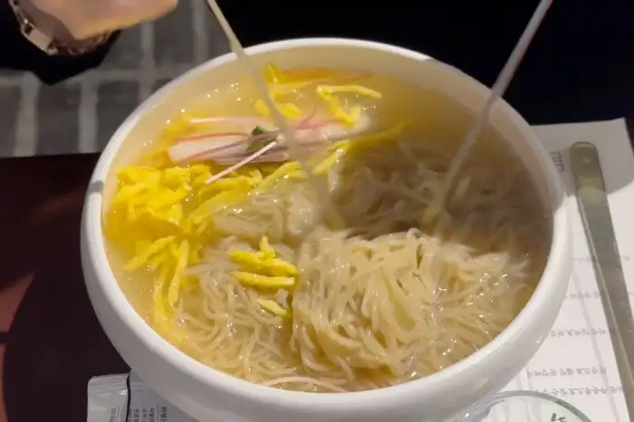 평양냉면 한 그릇