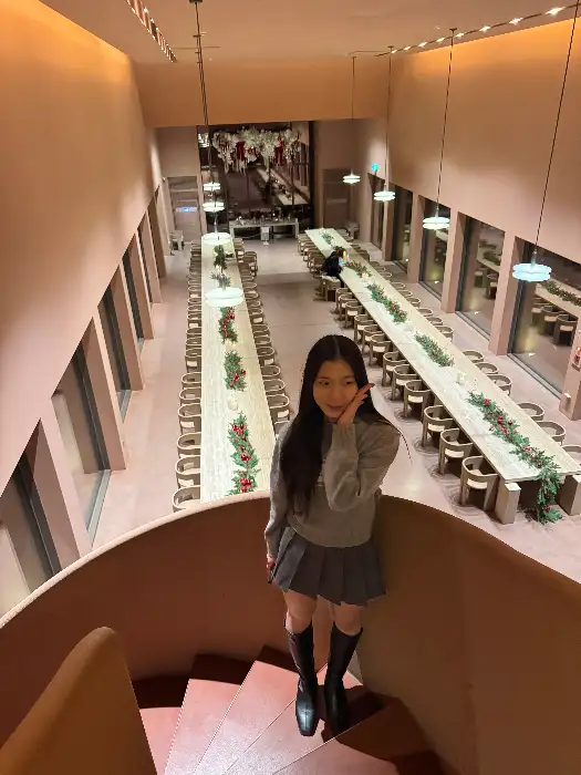 편안하고 아늑한 매장 내부 모습
