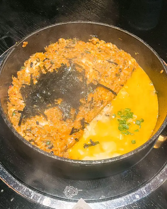 김치볶음밥과 석류차