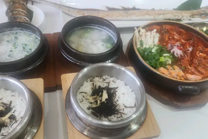톳 솥밥과 국물