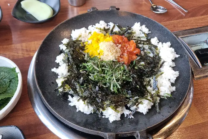 날치알 볶음밥