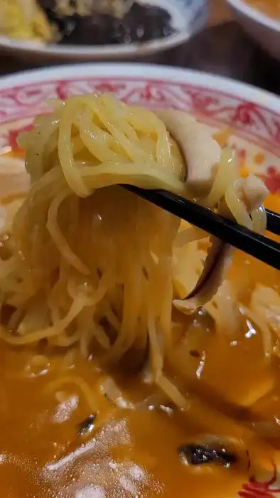 푸짐한 통오징어 짬뽕