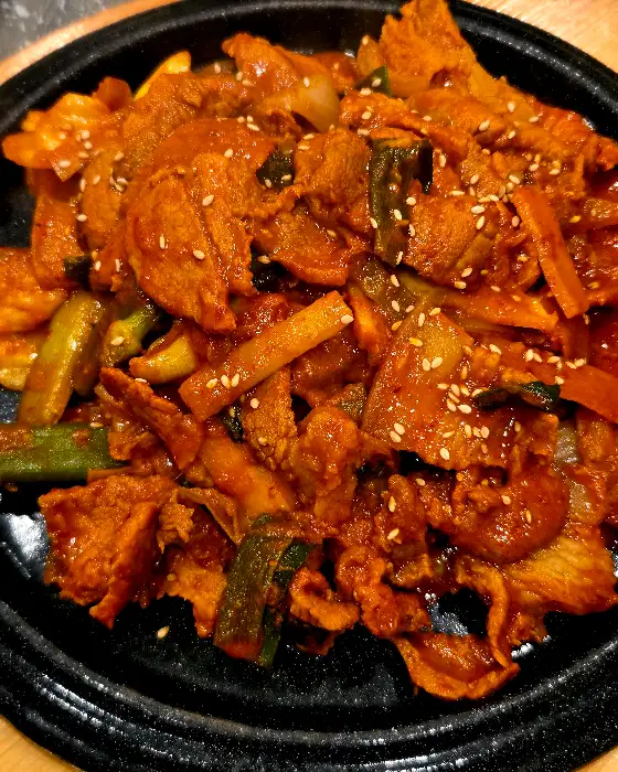 윤기가 흐르는 제육볶음