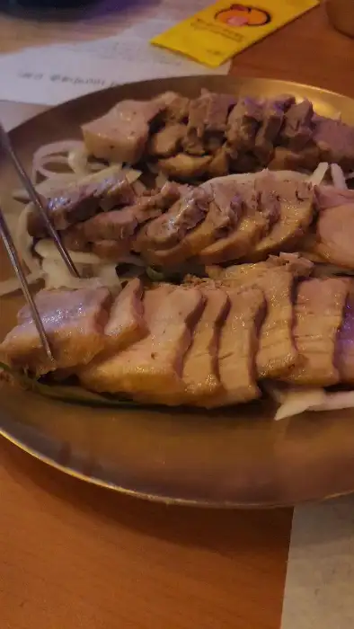 맛있게 썰린 보쌈
