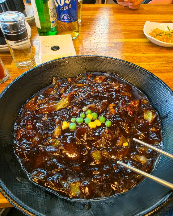 간짜장 비빈 모습