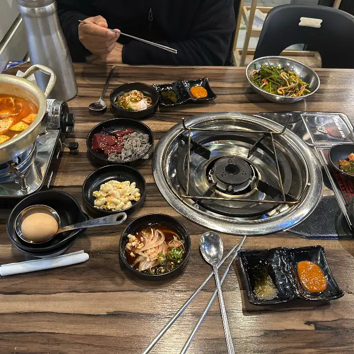 테이블 세팅