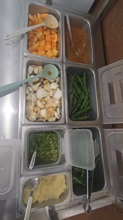 밑반찬으로 나오는 각종 재료들
