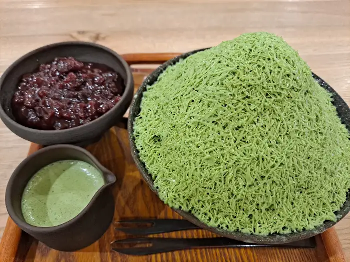 말차 빙수와 팥, 말차 소스