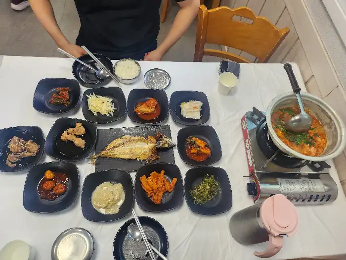 다양한 밑반찬