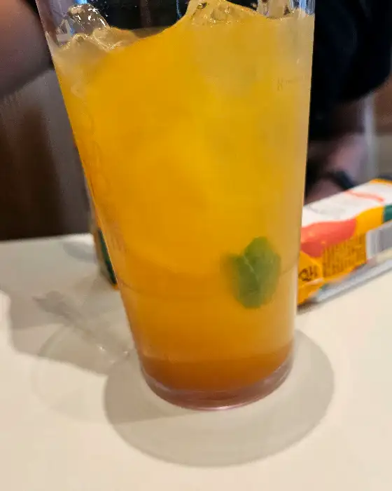 상큼한 오렌지 에이드