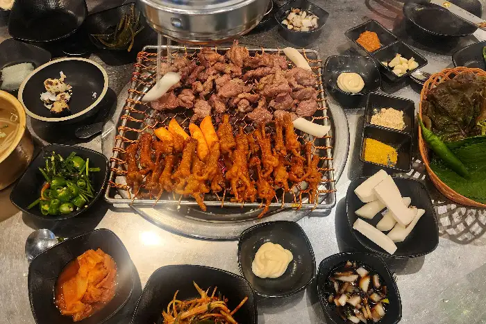 뜨끈한 김치찌개 한 그릇