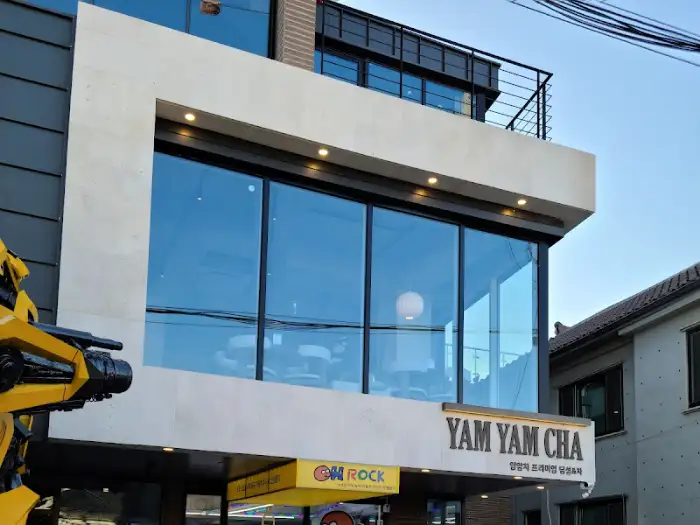 YAM YAM CHA 외관