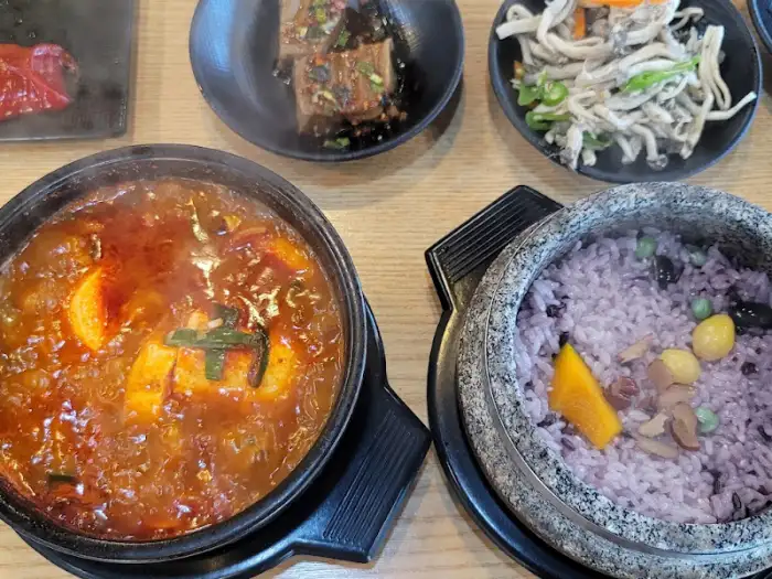 맑은 굴순두부 찌개