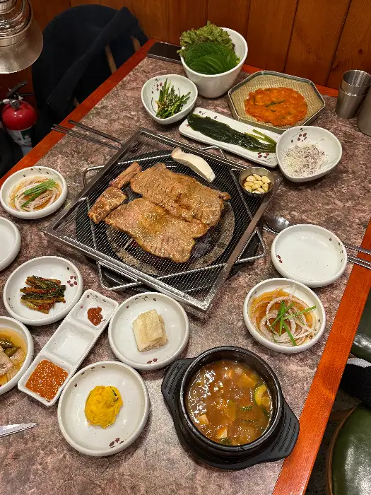 청라꽃갈비 시흥은계점 푸짐한 상차림