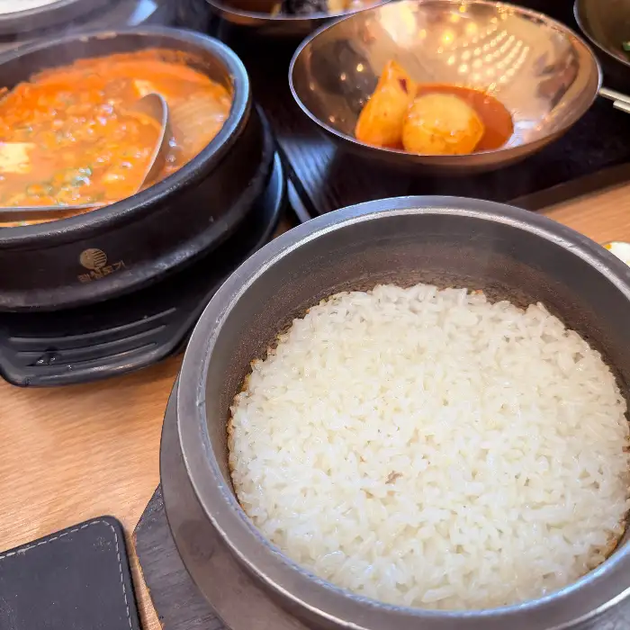 돌솥밥과 찌개