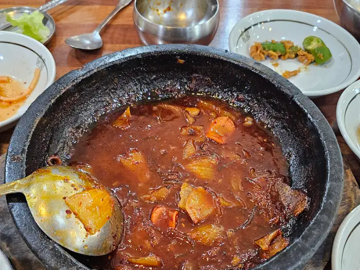 돌판 볶음 요리