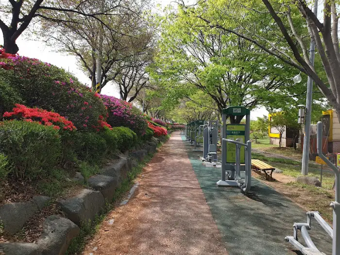 황룡장 주변 산책로