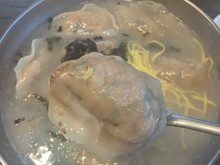 사골만두국 클로즈업
