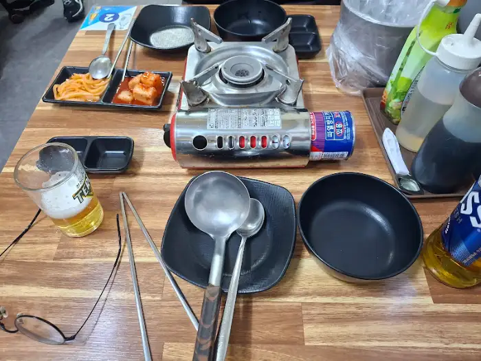 테이블 세팅 및 맥주