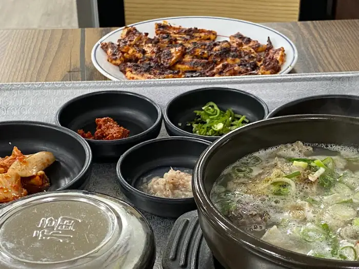 순대국밥과 함께 나온 반찬들
