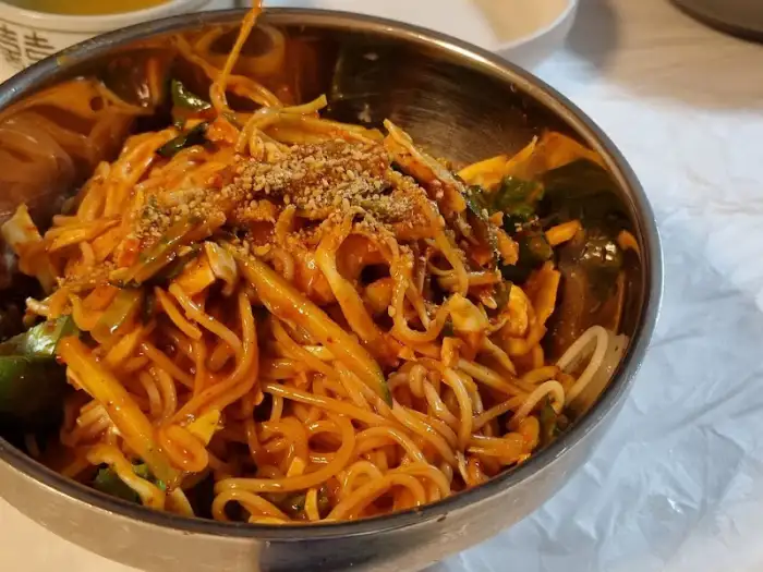 서비스 비빔국수