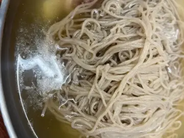 안산 평양냉면, 슴슴함 속에 숨겨진 깊은 감칠맛의 향연