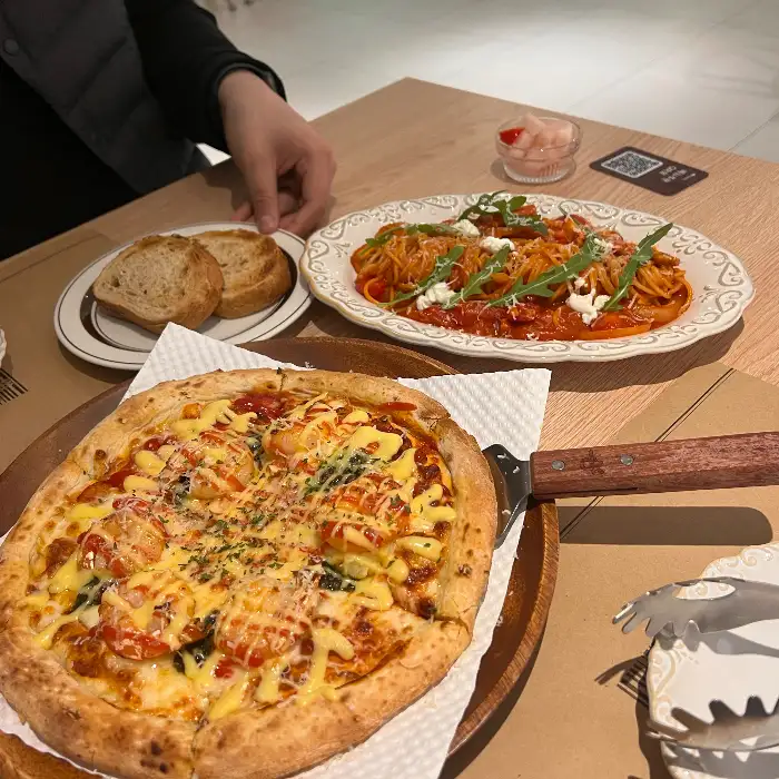 암파스타레의 뽈뽀 먹물 리조또