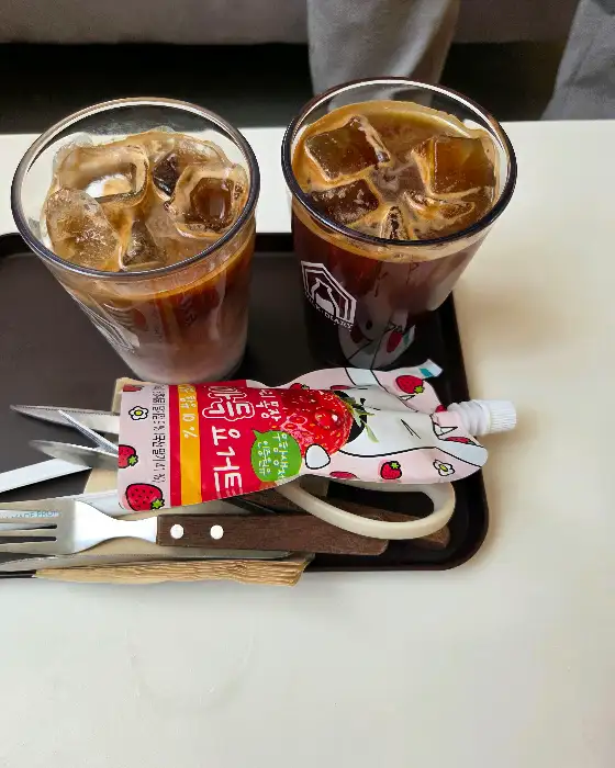 딸기 라떼
