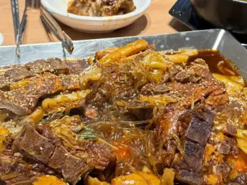 부산 주례 맛집, 누리마을감자탕! 푸짐함과 깊은 맛의 과학적 탐구