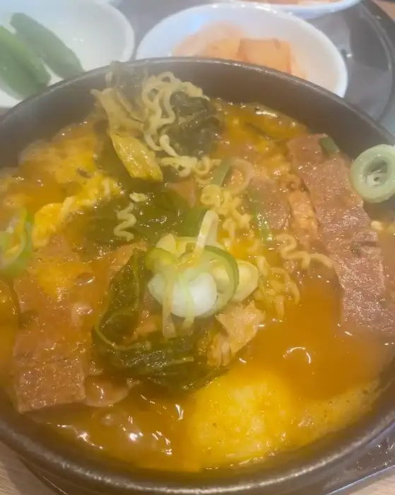 감자탕에 들어있는 라면 사리