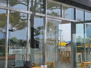 제주 하토우 커피 로스터스: 커피 한 잔에 담긴 특별한 풍미의 순간