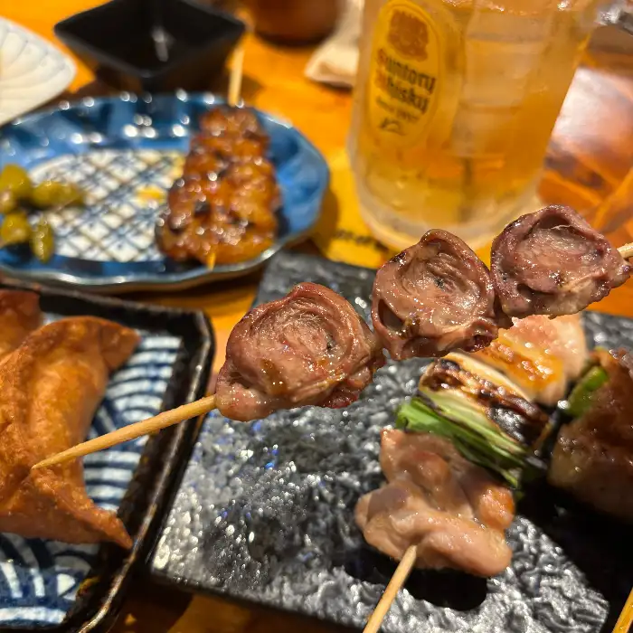염통 꼬치와 하이볼