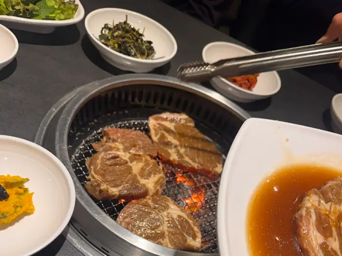 직원이 구워주는 갈비