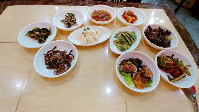 다양한 밑반찬