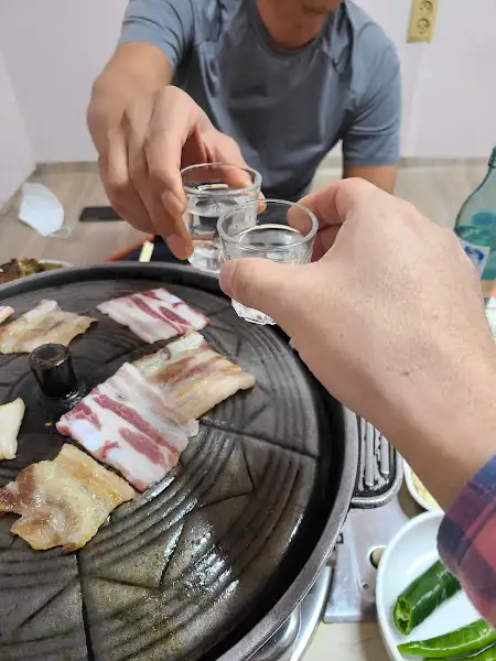 삼겹살과 함께 건배