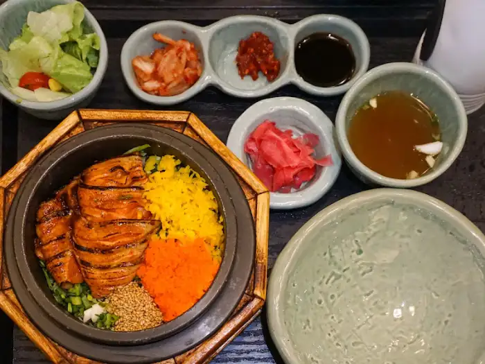 스테이크 솥밥
