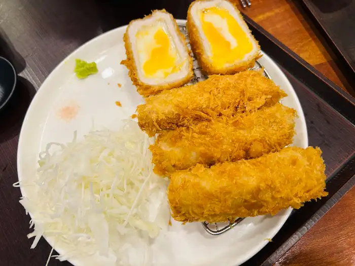 플레이팅된 돈카츠