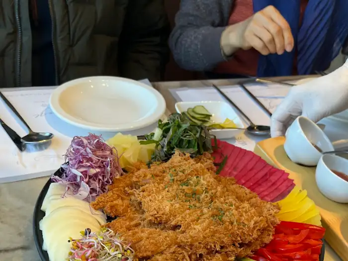 푸짐한 쌈돈까스